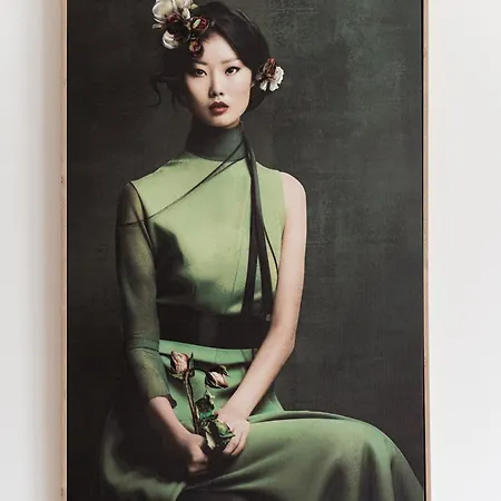 Modern Elegance Apartment